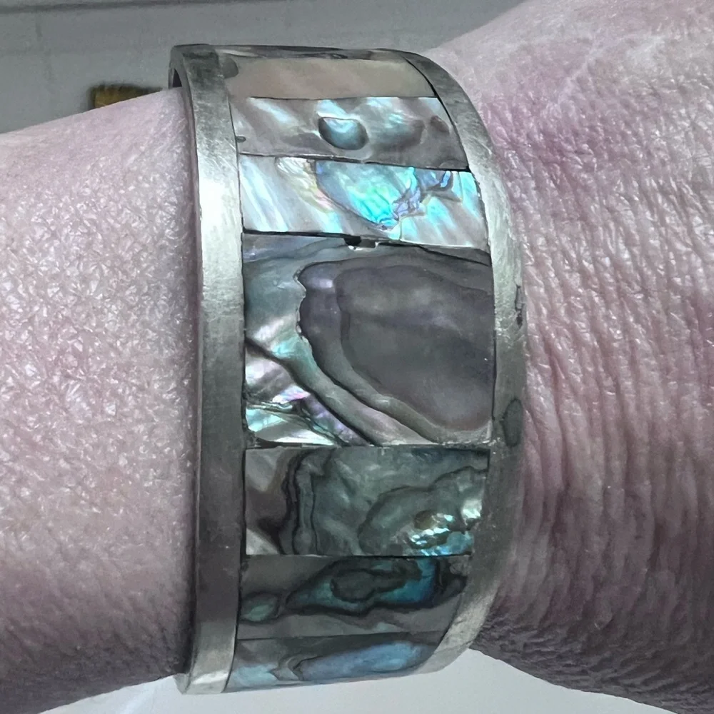 Abalone Shell Silver Bracelet - Picture 1 of 2